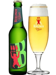 deutsches Bier Berliner Pilsner 0,33 l Bierflasche mit vollem Bierglas