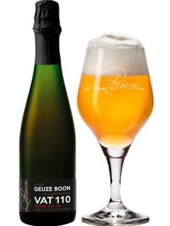belgisches Bier Oude Geuze Boon a l ancienne VAT 110 Mono Blend in der 0,375 l Bierflasche mit vollem Bierglas